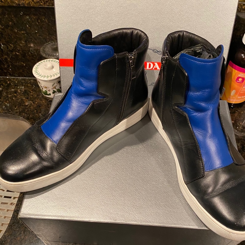 Men’s Prada shoe